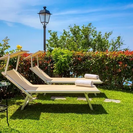 Il Giardino Di Rosa אמאלפי