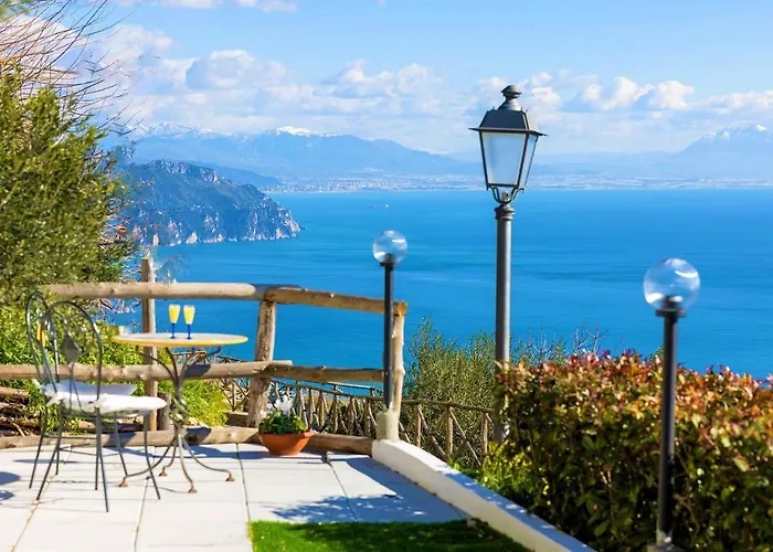 Il Giardino Di Rosa Amalfi